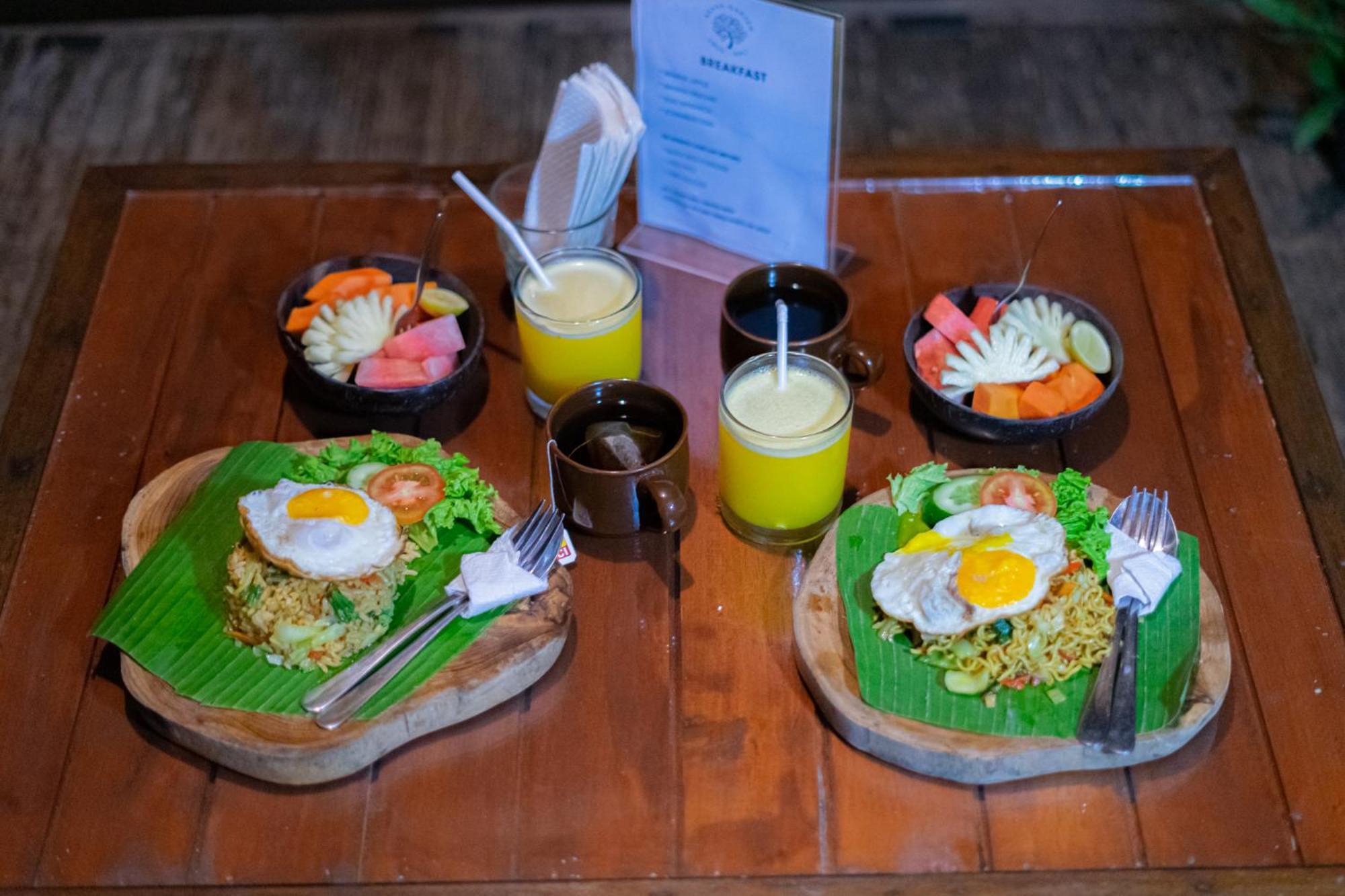 I Gusti Nyoman Oka Homestay อูบุด ภายนอก รูปภาพ